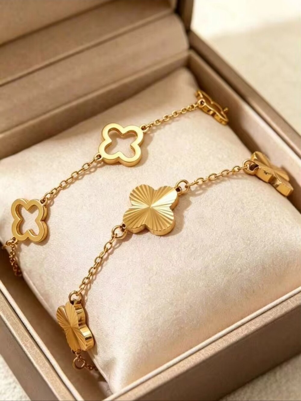 Gold Plated Four-Leaf Motif Bracelet Set